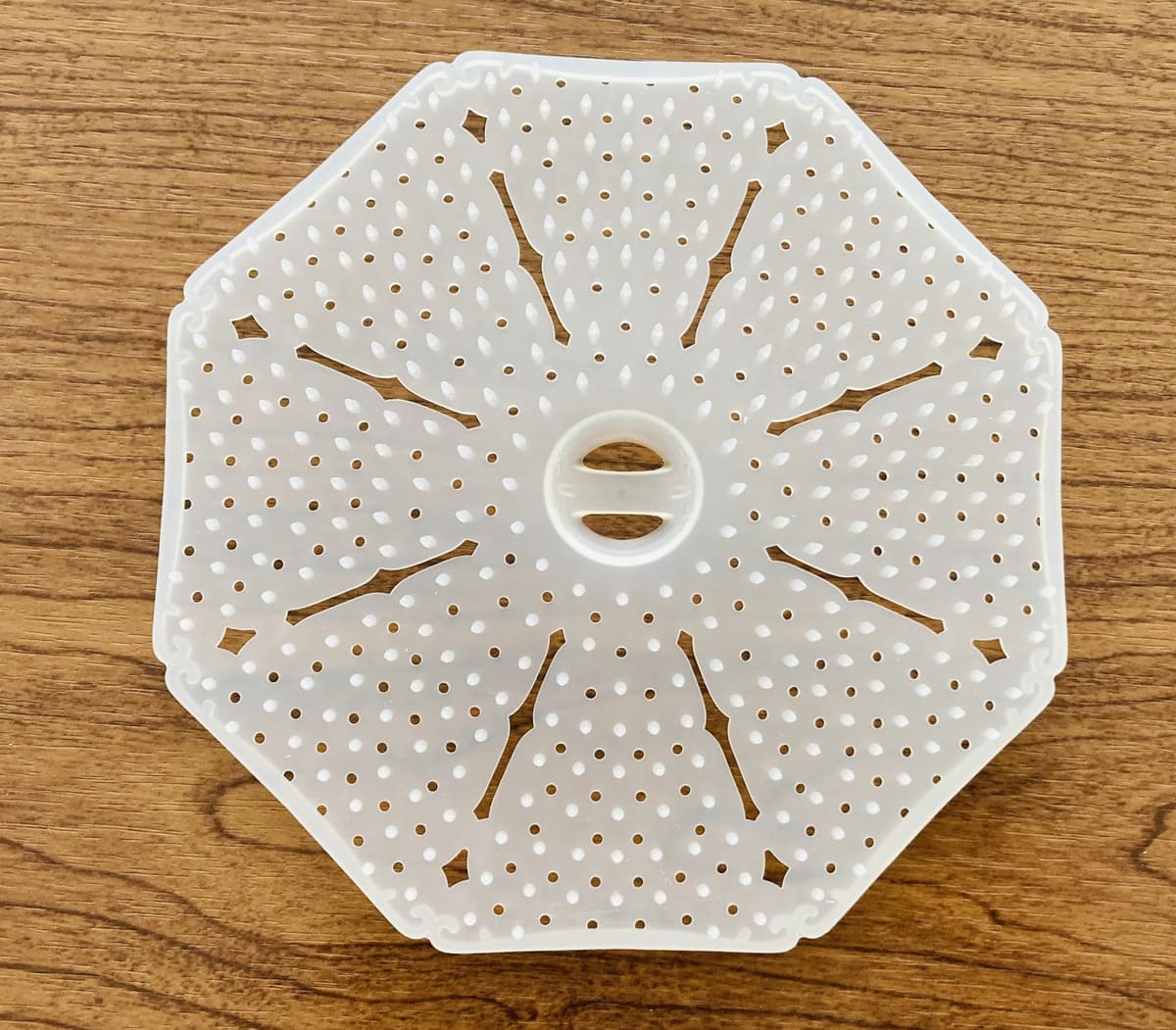 ダイソー「シリコーンあく取り落とし蓋」