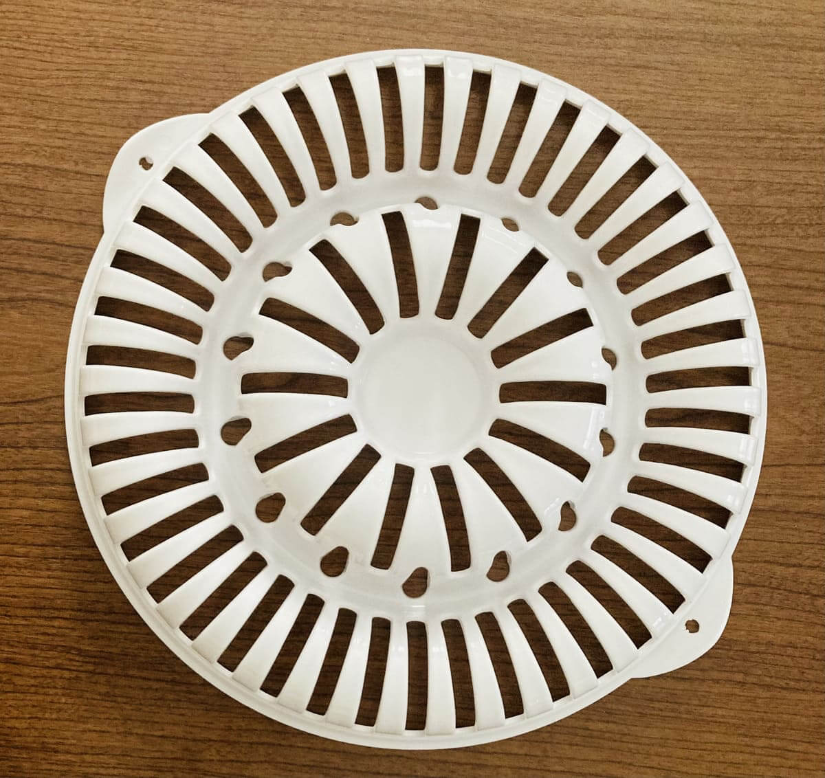 ダイソー「電子レンジチップスメーカー」