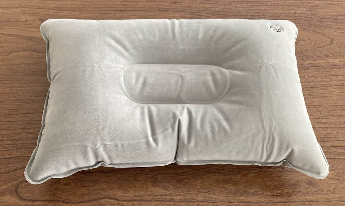 ダイソー「エアー枕」