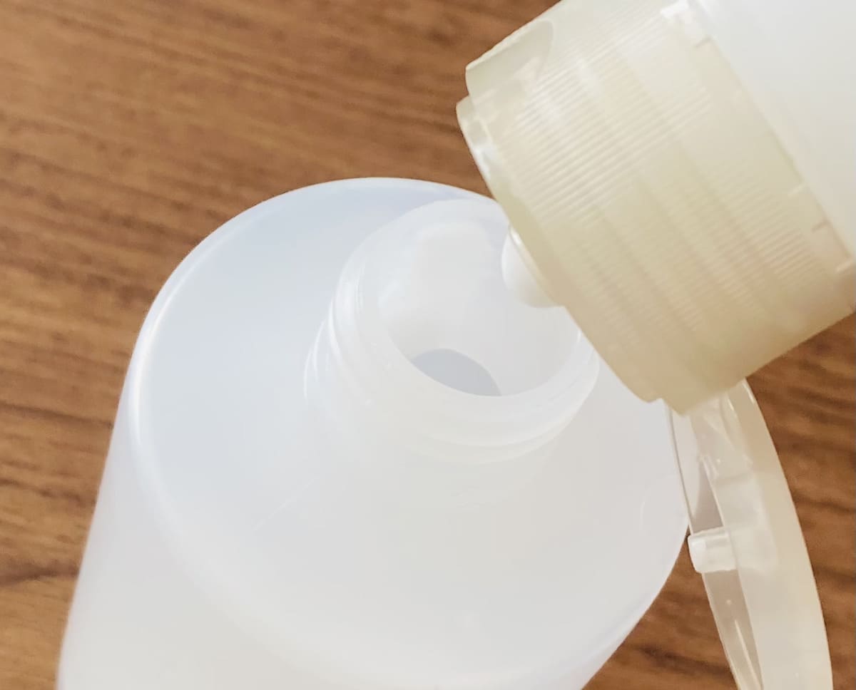 ダイソー「５点ローラー詰め替えチューブ」