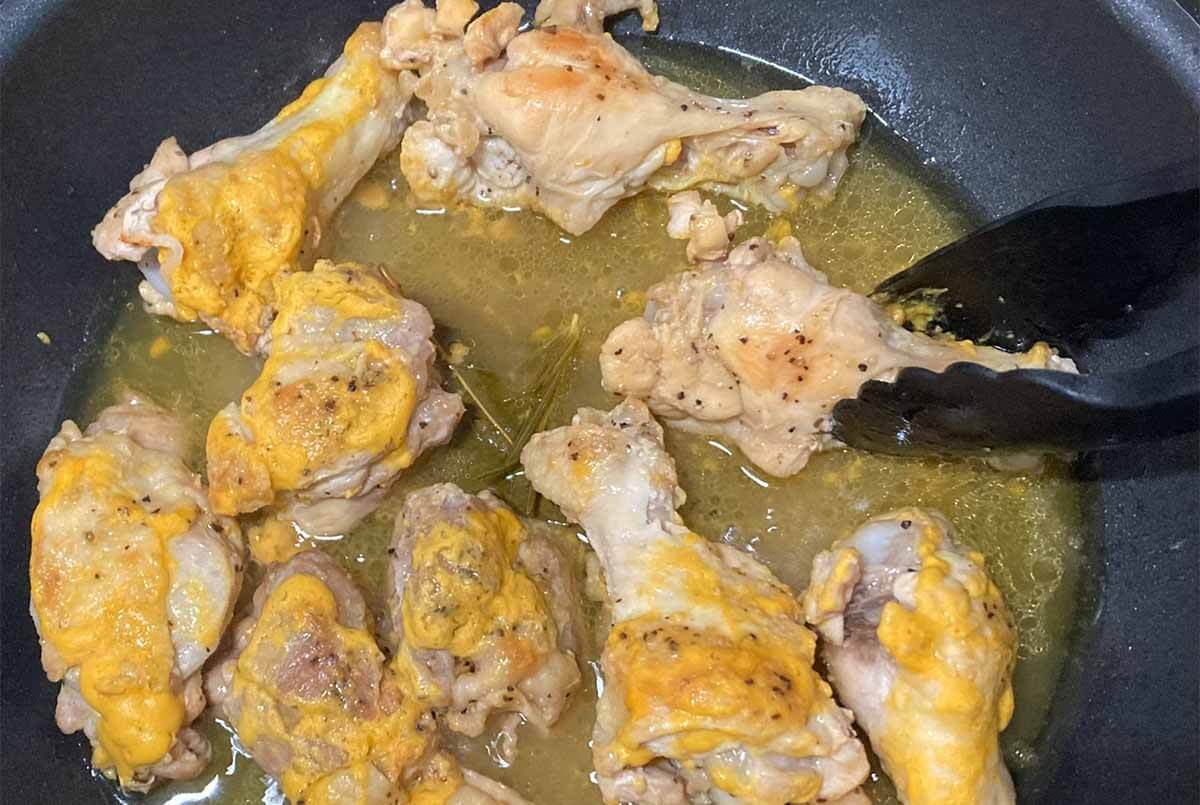 タサン志麻さん「鶏のマスタード煮込み」