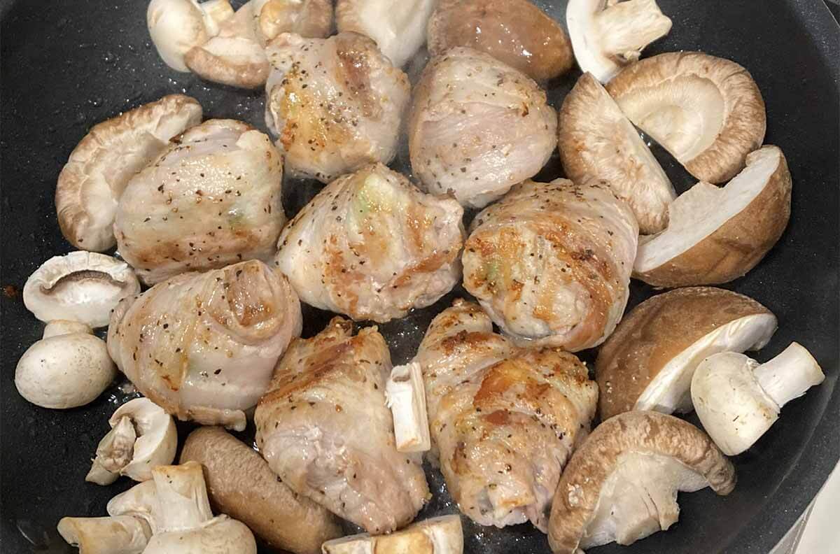 タサン志麻さん「ブロッコリーの肉巻き キノコソース」