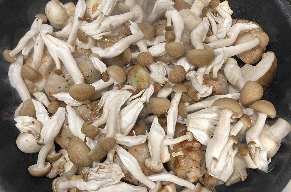 タサン志麻さん「ブロッコリーの肉巻き キノコソース」