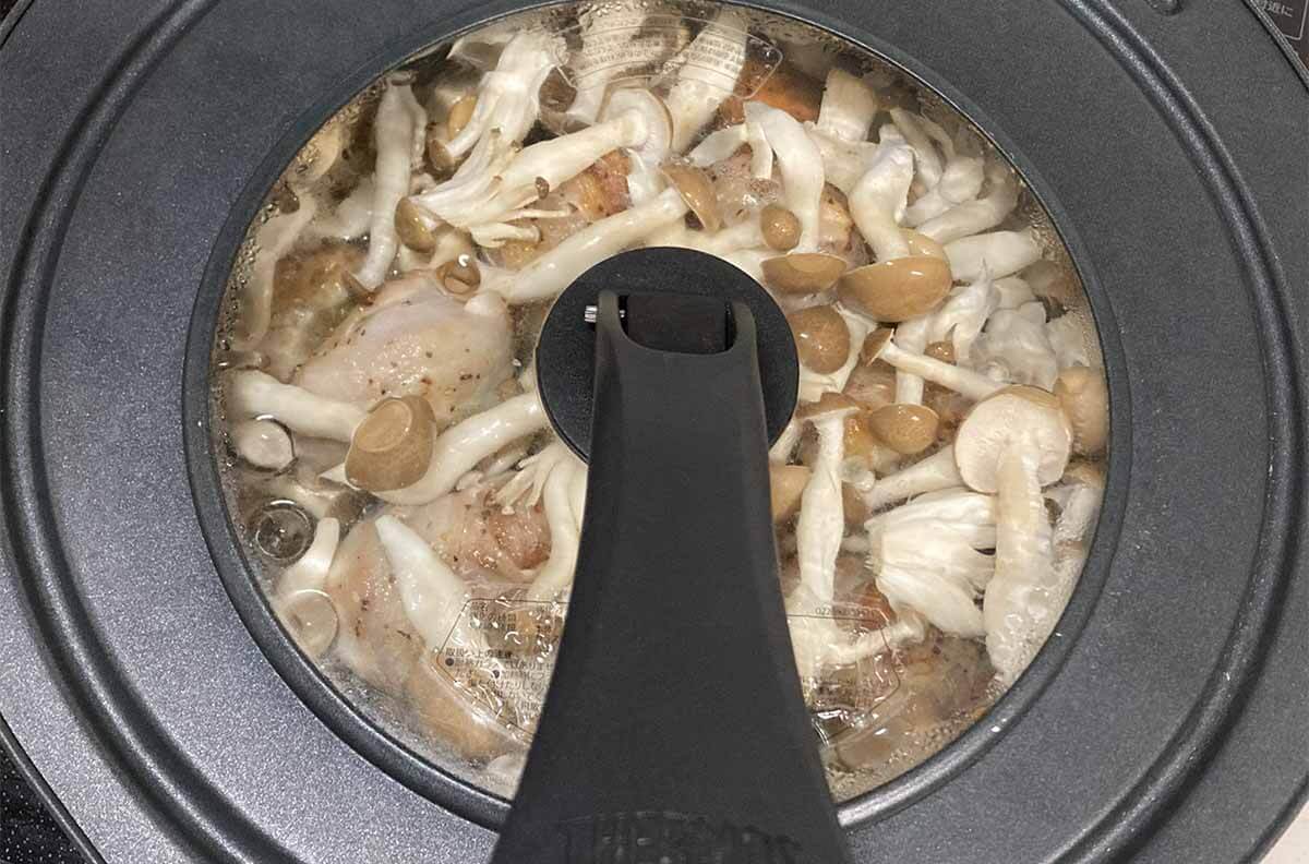 タサン志麻さん「ブロッコリーの肉巻き キノコソース」