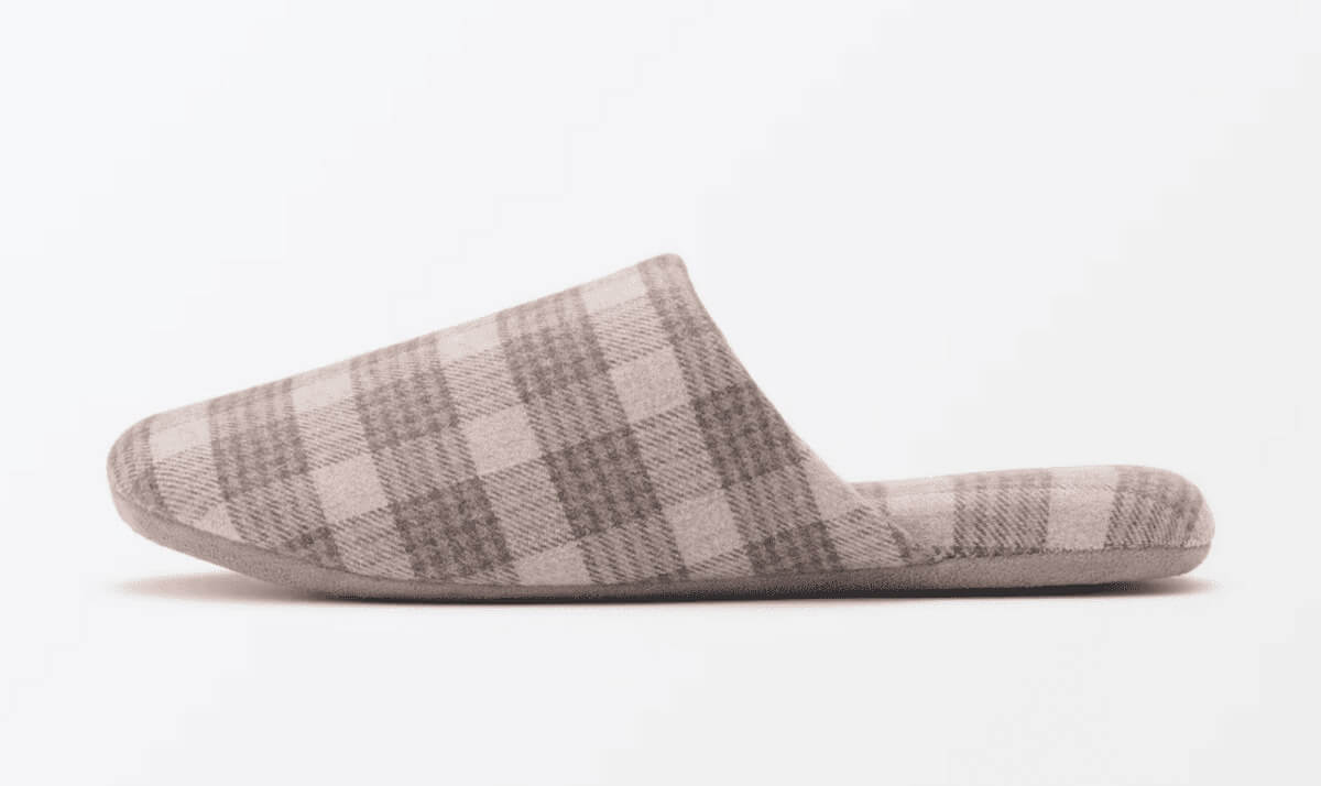 無印良品「綿フランネル履き心地やわらか足なりスリッパ」が大幅値下げ