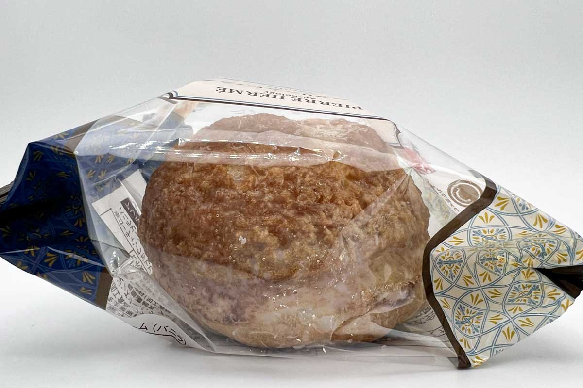 ファミマ「ピエール・エルメ アンソロジー監修 シュークリーム(バニラ)」