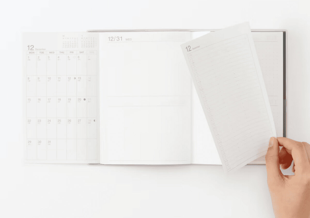 無印良品一覧できるスケジュール帳・マンスリー／デイリー・２０２５年１２月始まり