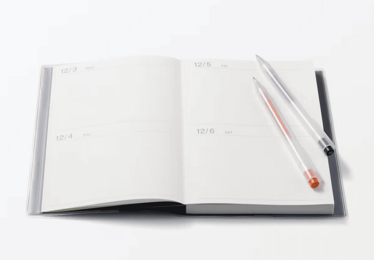 無印良品一覧できるスケジュール帳・マンスリー／デイリー・２０２５年１２月始まり