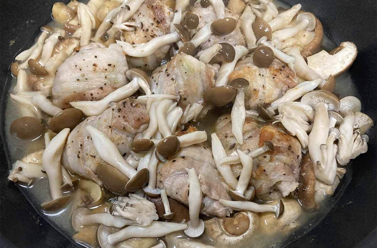 タサン志麻さん「ブロッコリーの肉巻き キノコソース」