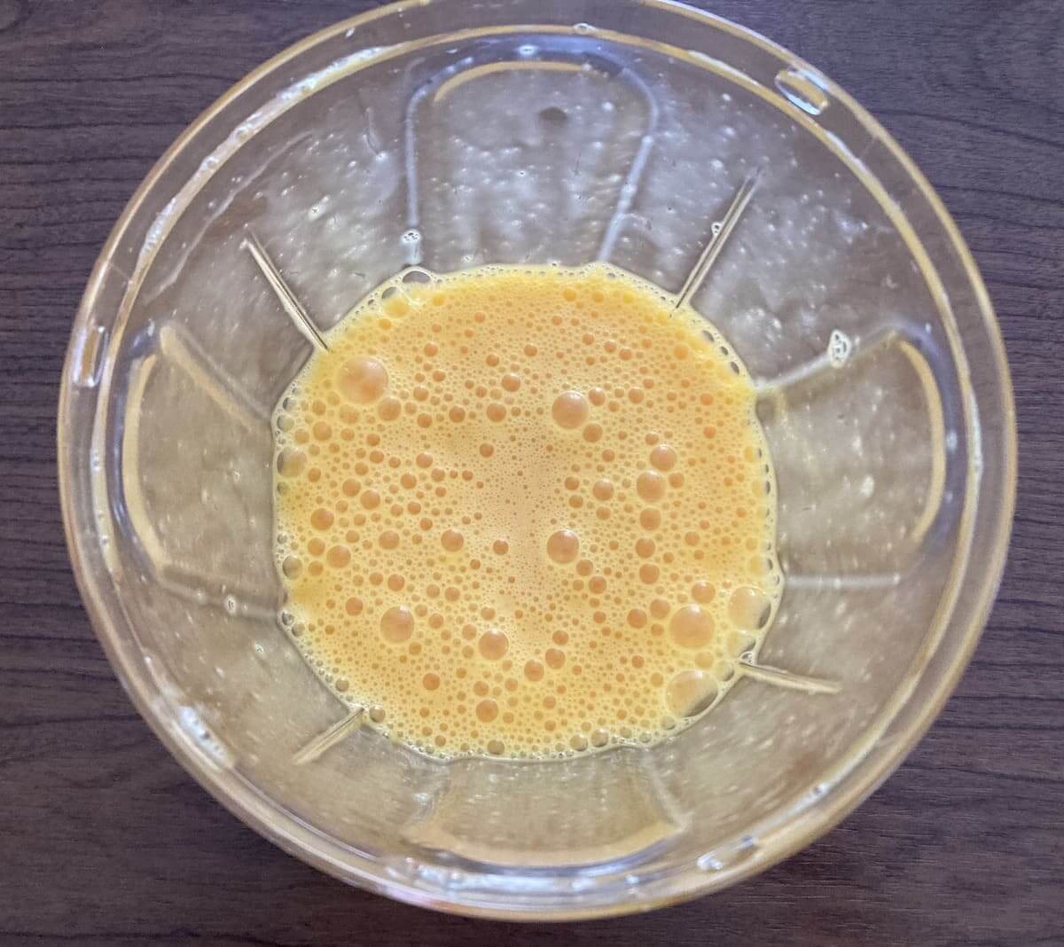 ダイソー「ハンドル野菜カッター(ミキサー付)」