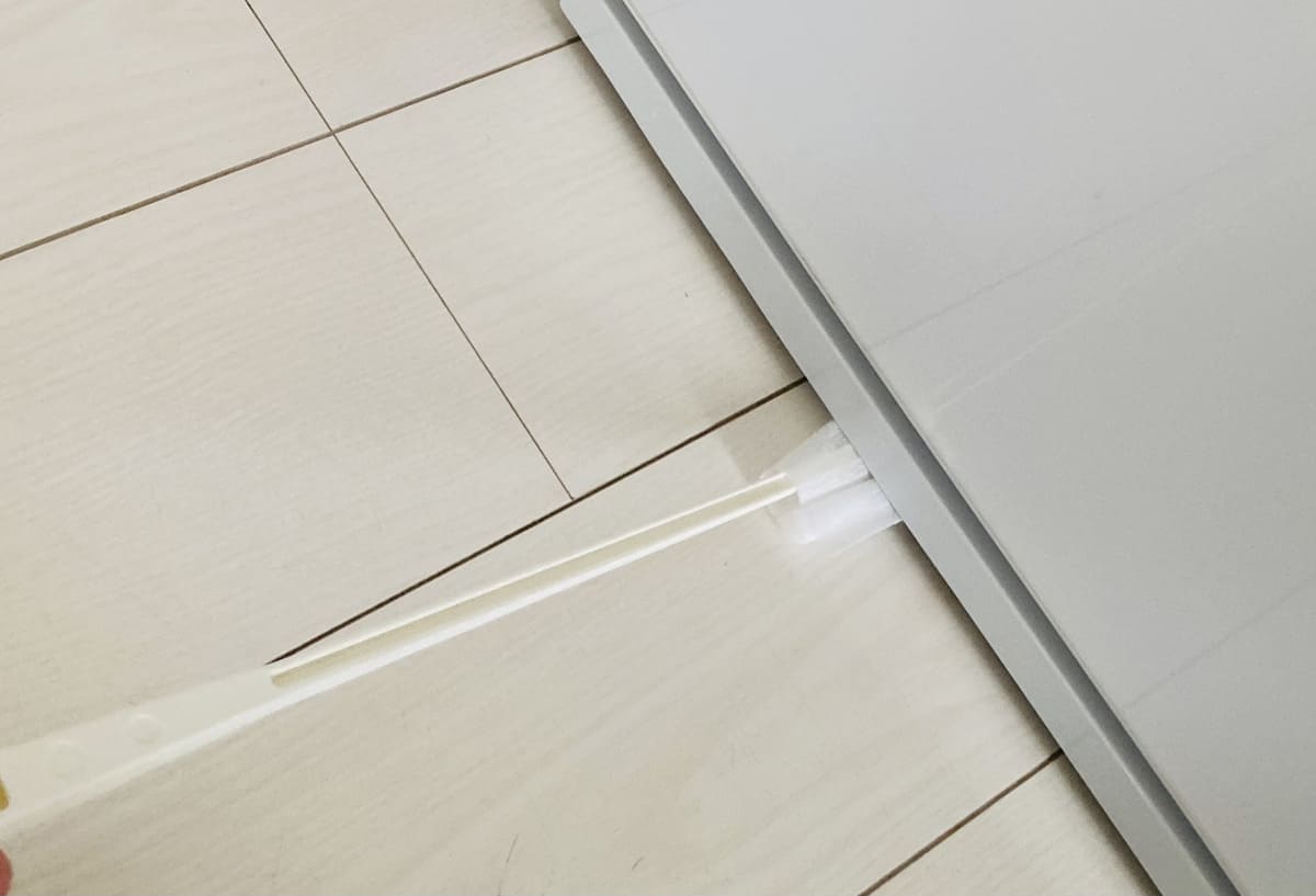 ダイソー「隙間らくらくハンディワイパー」