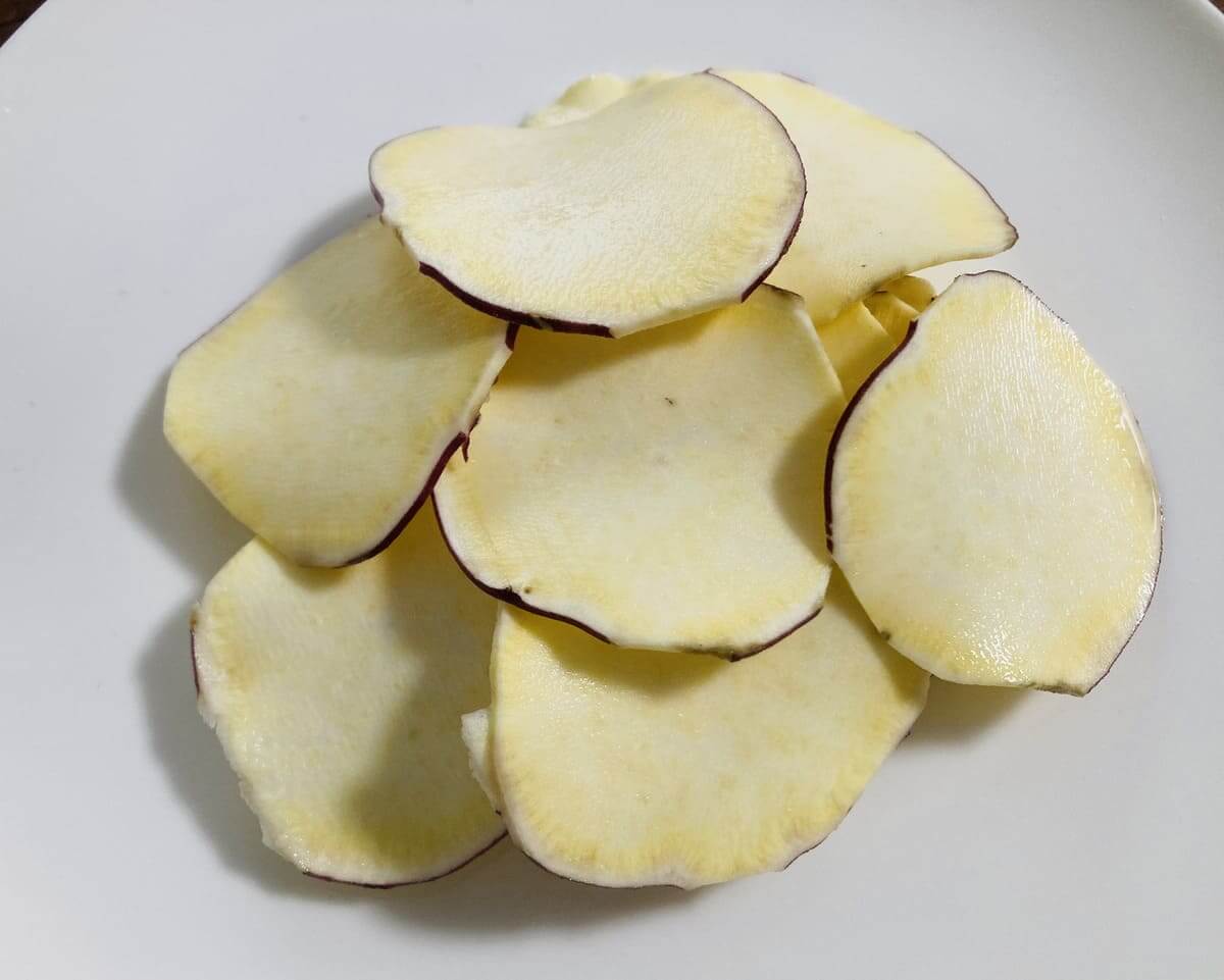 ダイソー「電子レンジチップスメーカー」