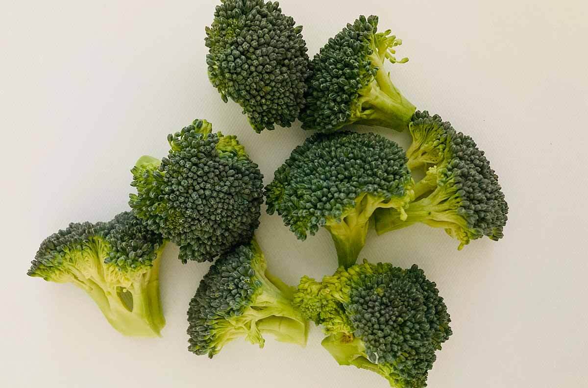 タサン志麻さん「ブロッコリーの肉巻き キノコソース」