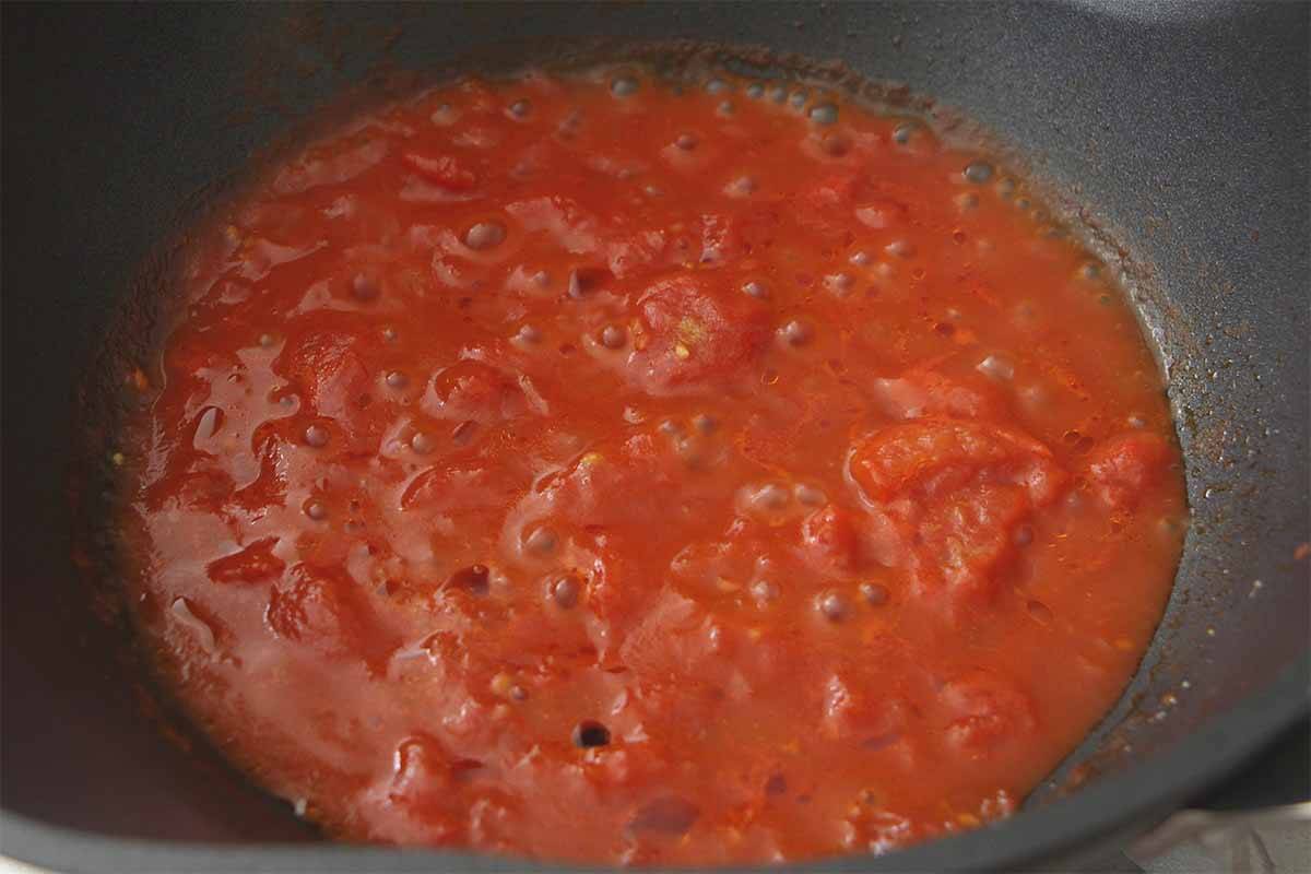 タサン志麻さん「海鮮トマト焼きそば」