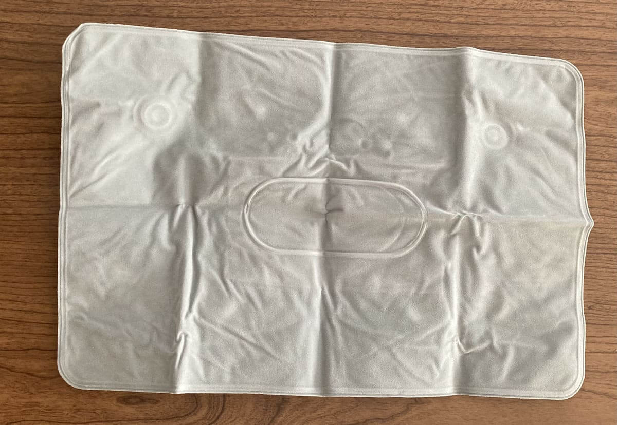 ダイソー「エアー枕」