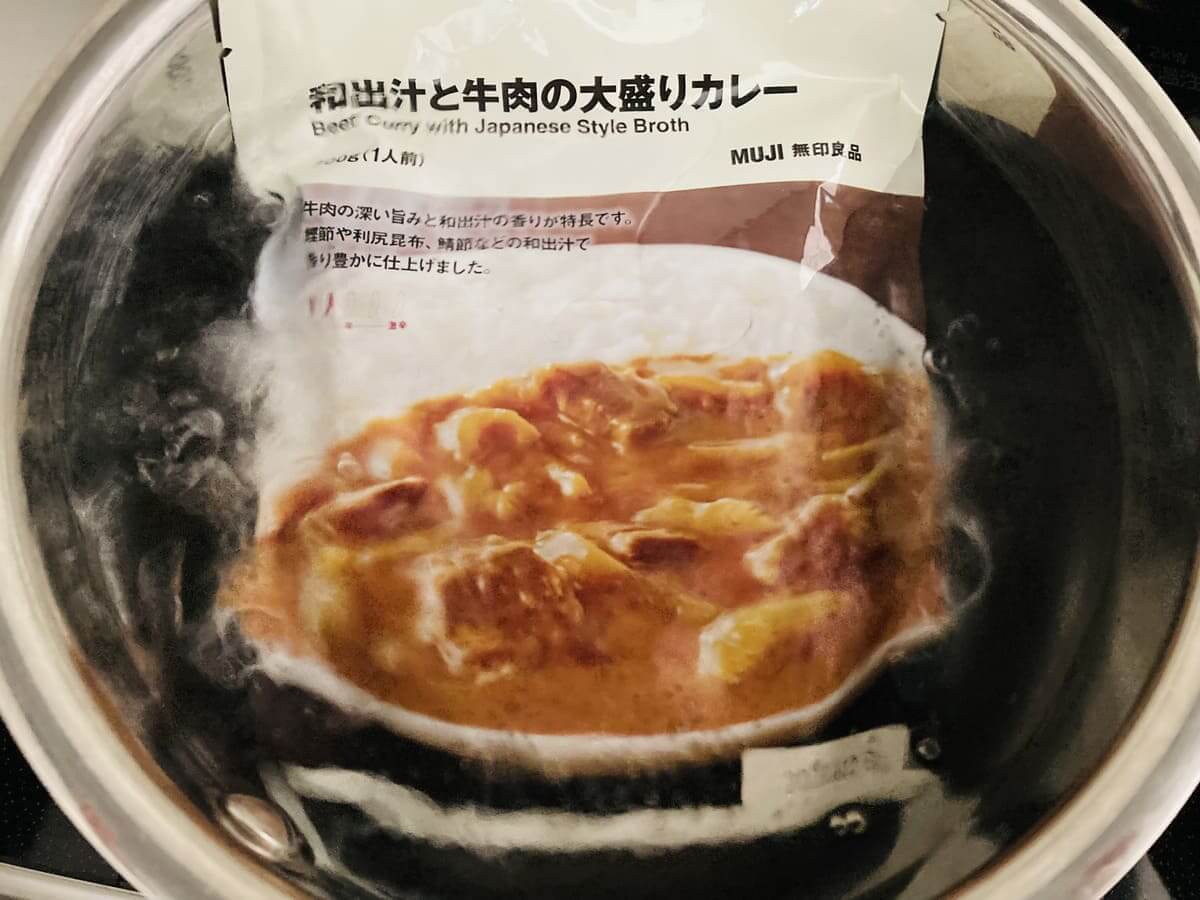 無印良品「和出汁と牛肉の大盛りカレー」