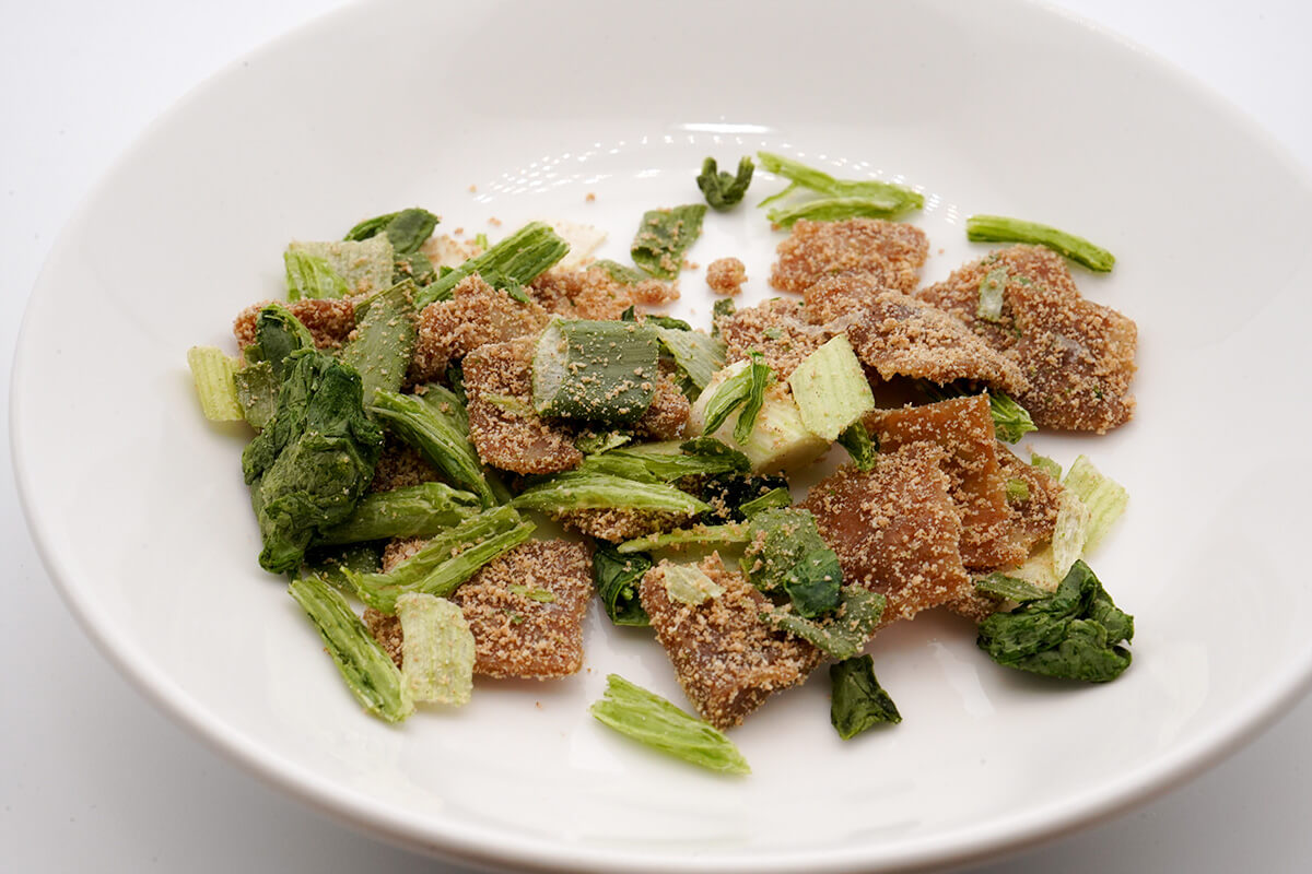 セブンイレブン「７プレミアム 横浜ラーメン六角家 濃厚家系豚骨醤油ラーメン」