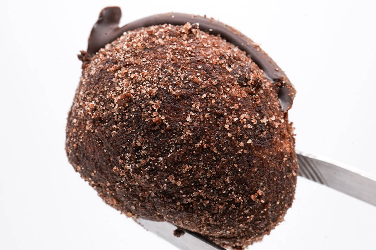 丸亀製麺「丸亀うどーなつ 濃厚ダブルチョコ ごほうびチョコ味」