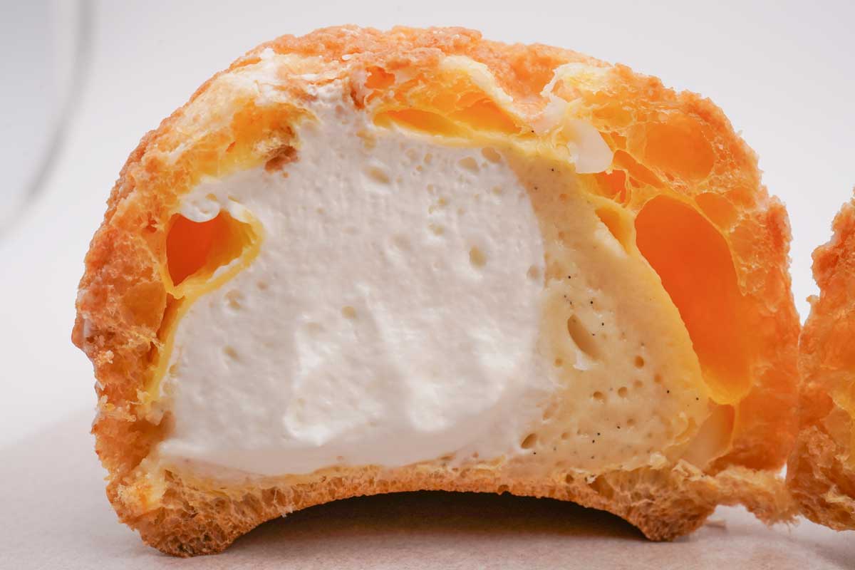 ファミマ「ピエール・エルメ アンソロジー監修 シュークリーム(バニラ)」