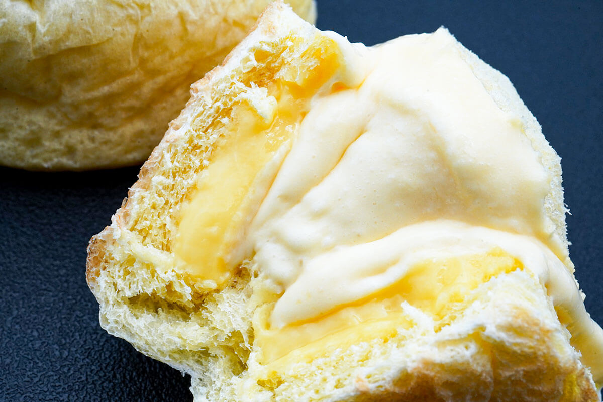 ファミリーマート「ポムポムプリン クリームパン（プリン味）」