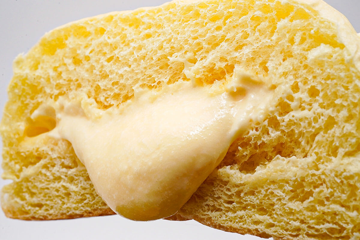 ファミリーマート「ポムポムプリン クリームパン（プリン味）」