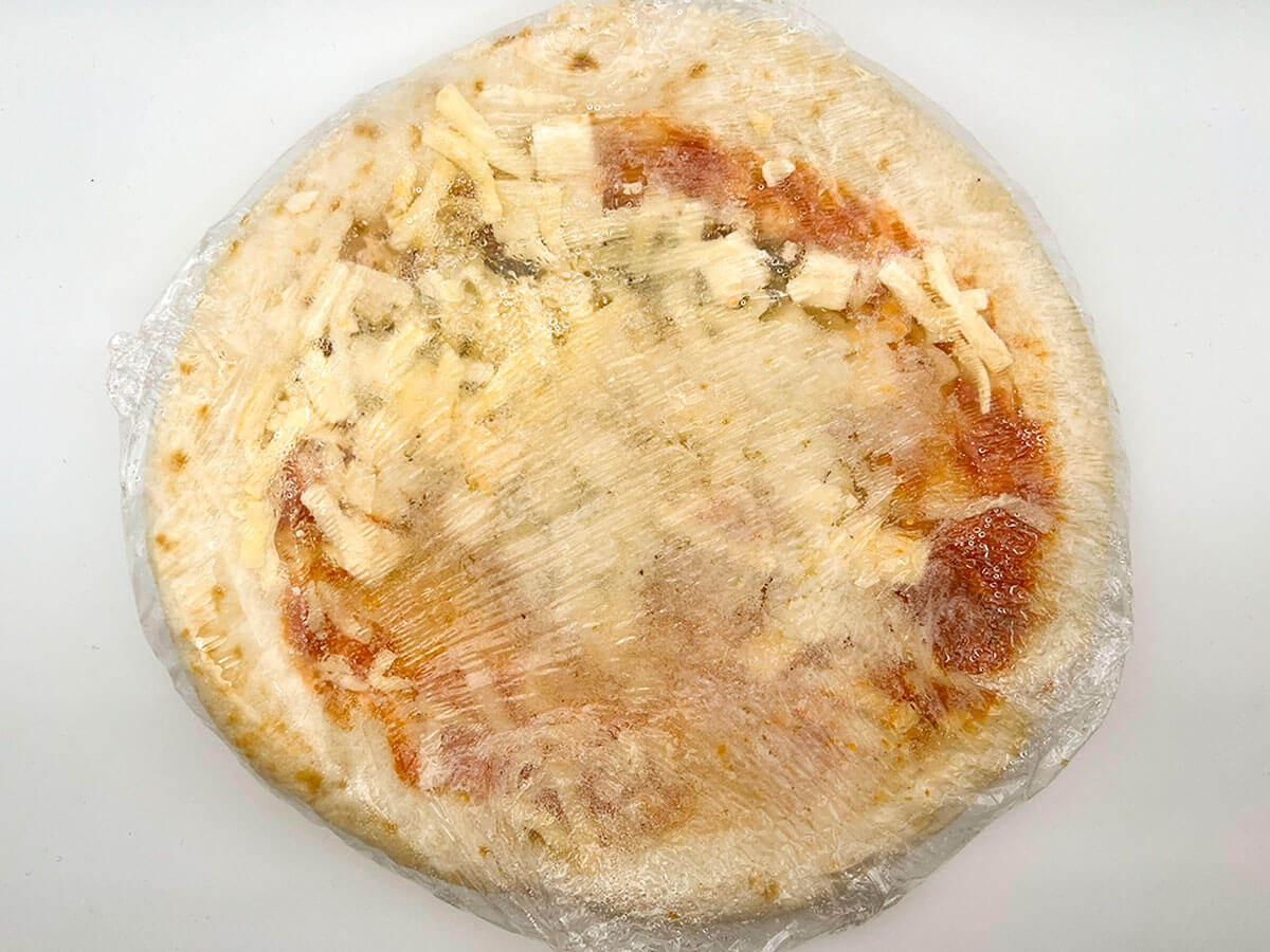 無印良品国産バジルのマルゲリータピザ