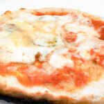 無印良品国産バジルのマルゲリータピザ