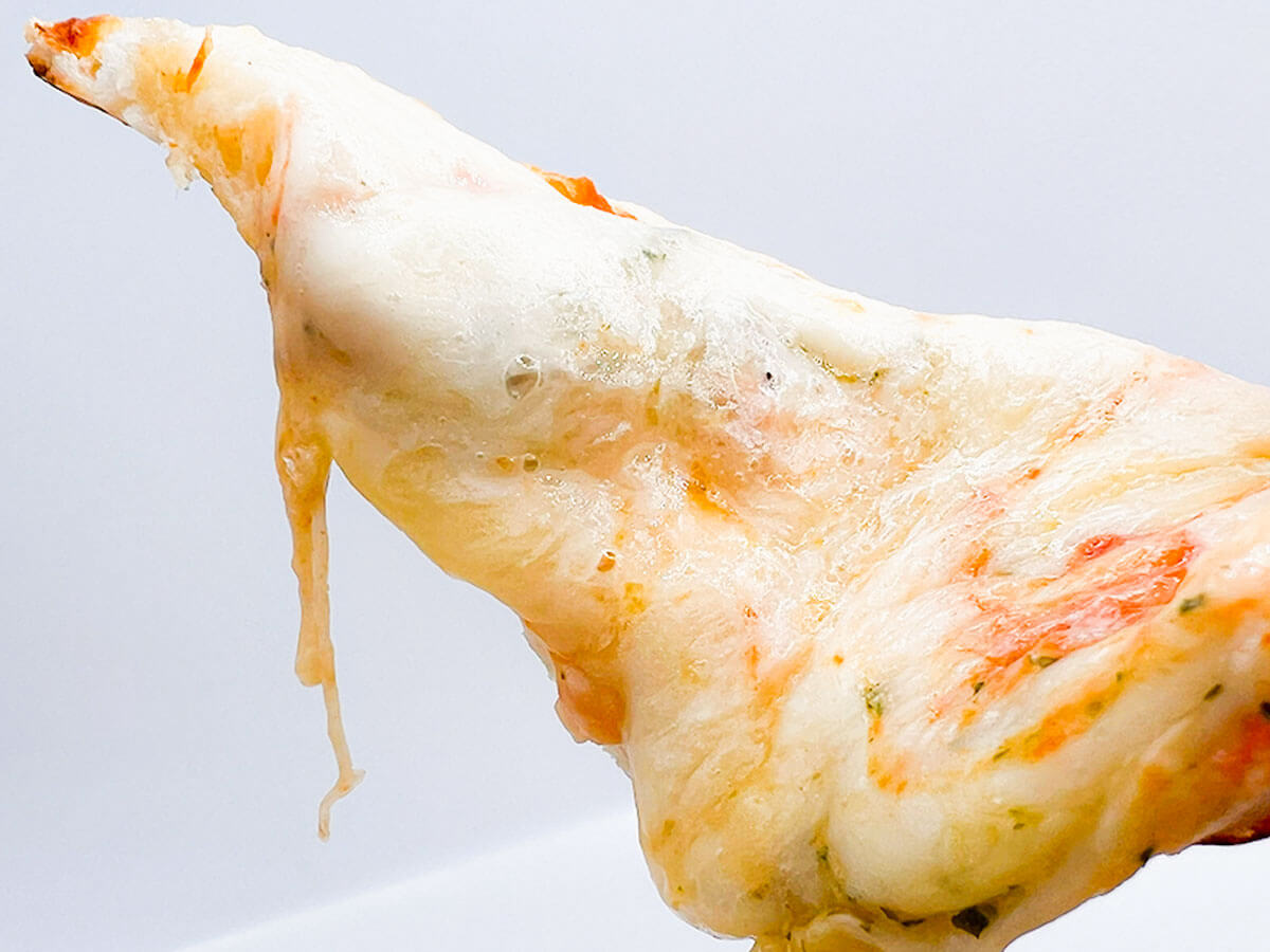 無印良品国産バジルのマルゲリータピザ