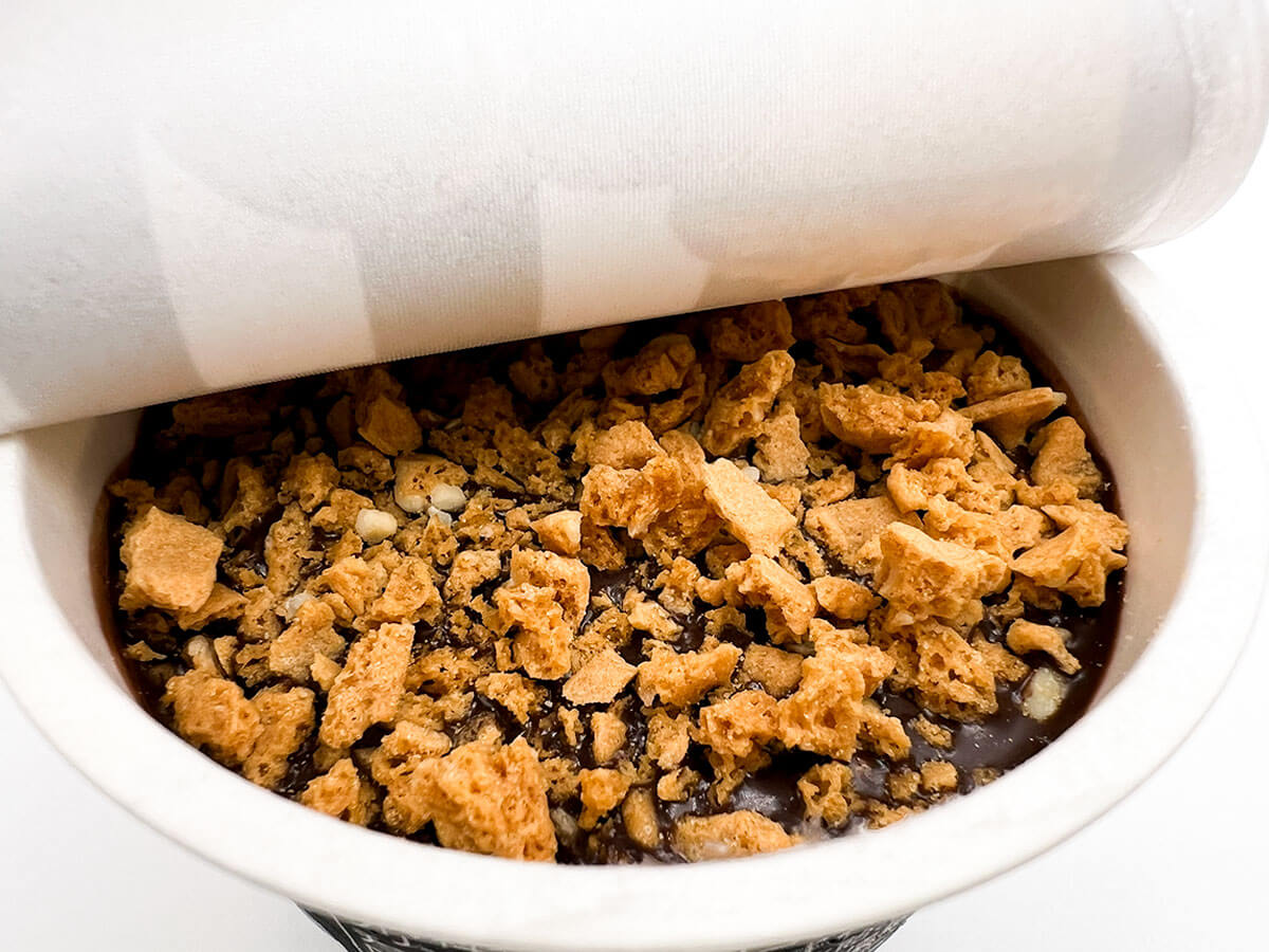 セブンイレブン限定「N.Y.C.SAND N.Y.リッチスカッチサンド＆Wチョコレートアイス」が話題！