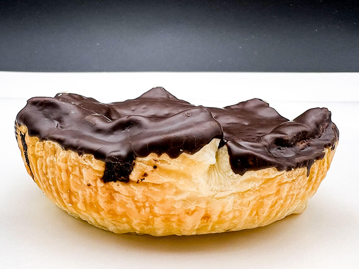 セブンイレブン「チョコブラウニーパイ」