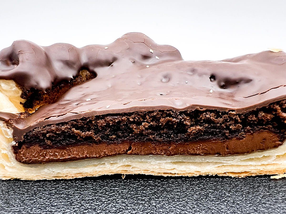 セブンイレブン「チョコブラウニーパイ」