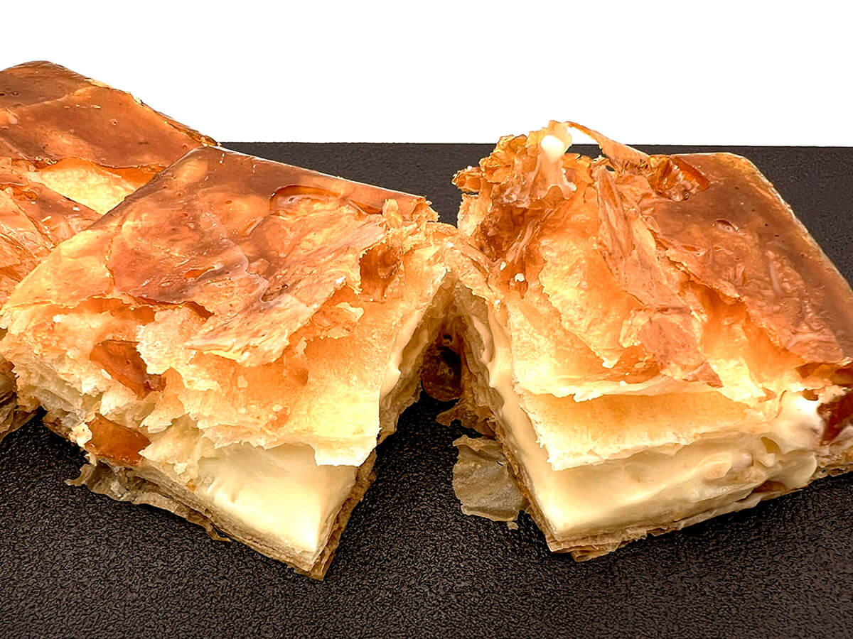 ファミマ「クレームブリュレ風クイニーアマン」