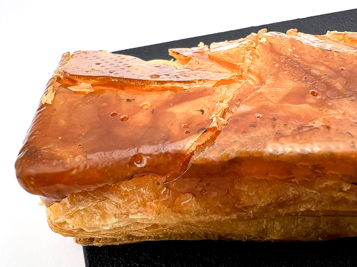 ファミマ「クレームブリュレ風クイニーアマン」