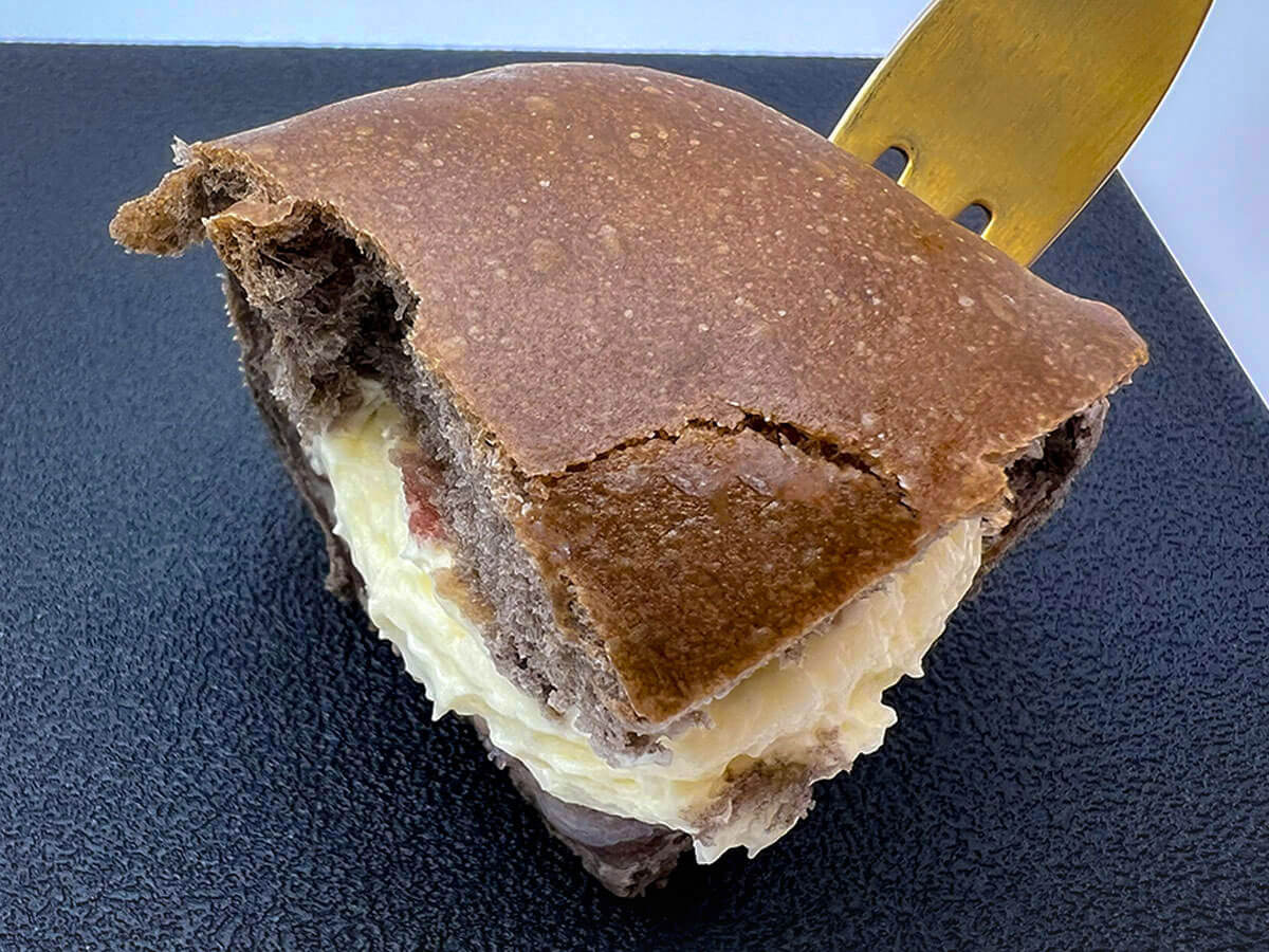 セブンイレブン「ウユクリームパン」