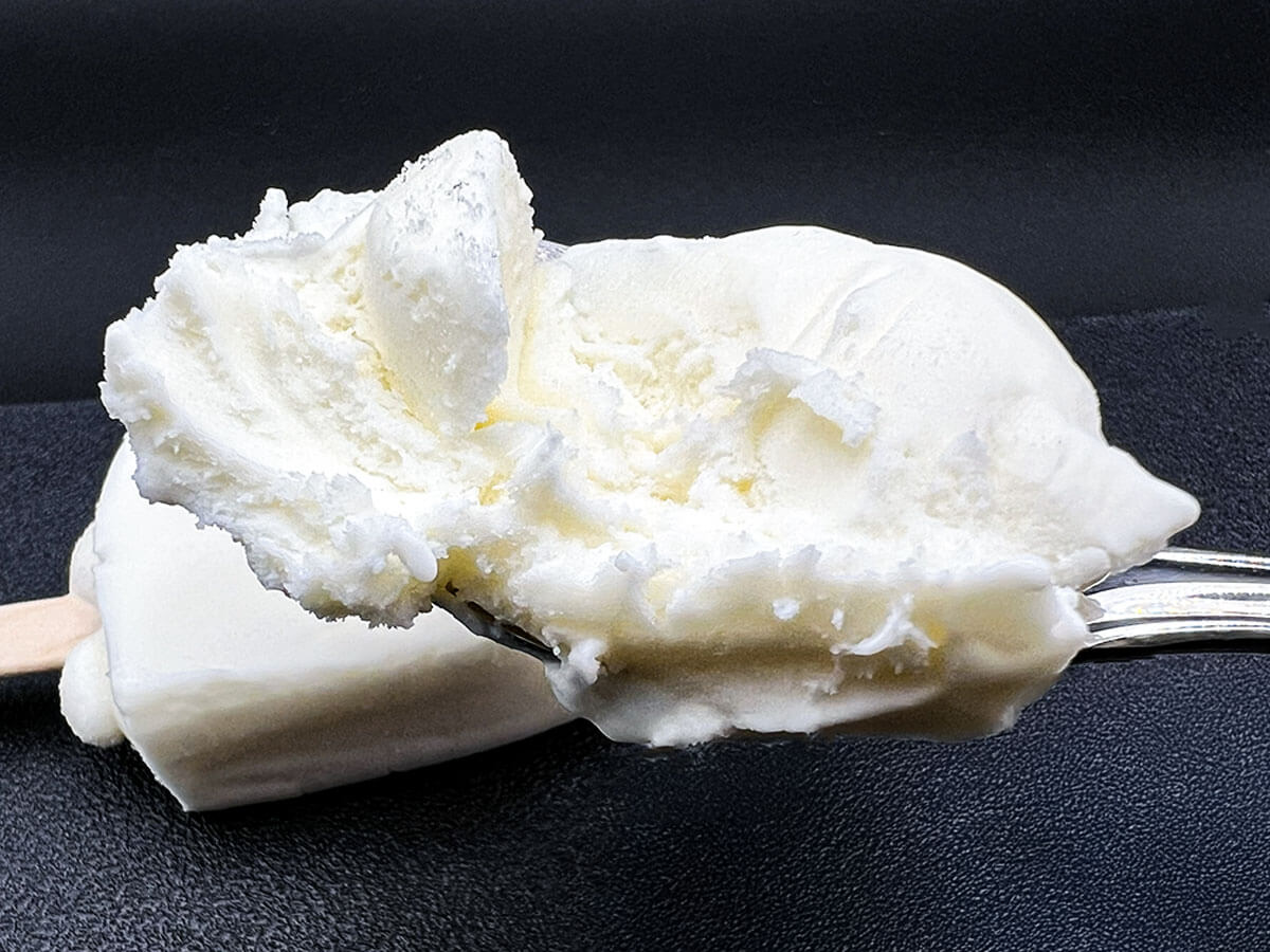 アンデイコ　バニラヨーグルトクリーム味アイスバー