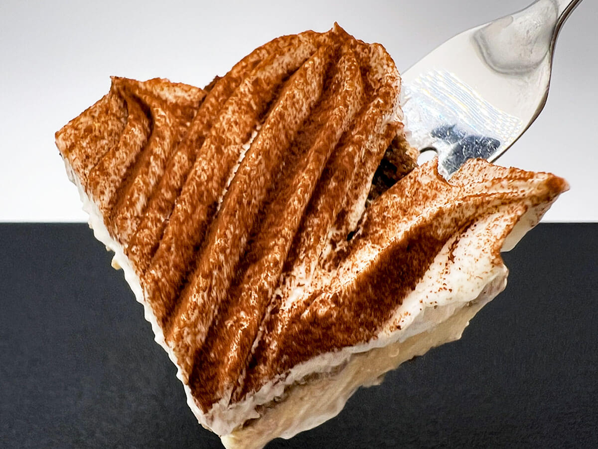 ファミマ大きなティラミス