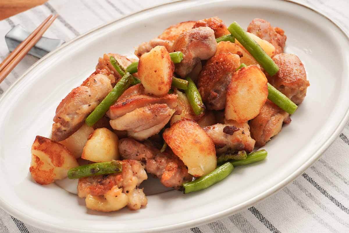 タサン志麻さん「カリカリじゃがいもと鶏のソテー」