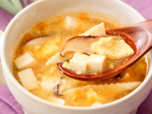 やっぱ栗原はるみさんすごいわ!「サクッと作れる」「家族がハマった」酸辣湯レシピが感動レベル