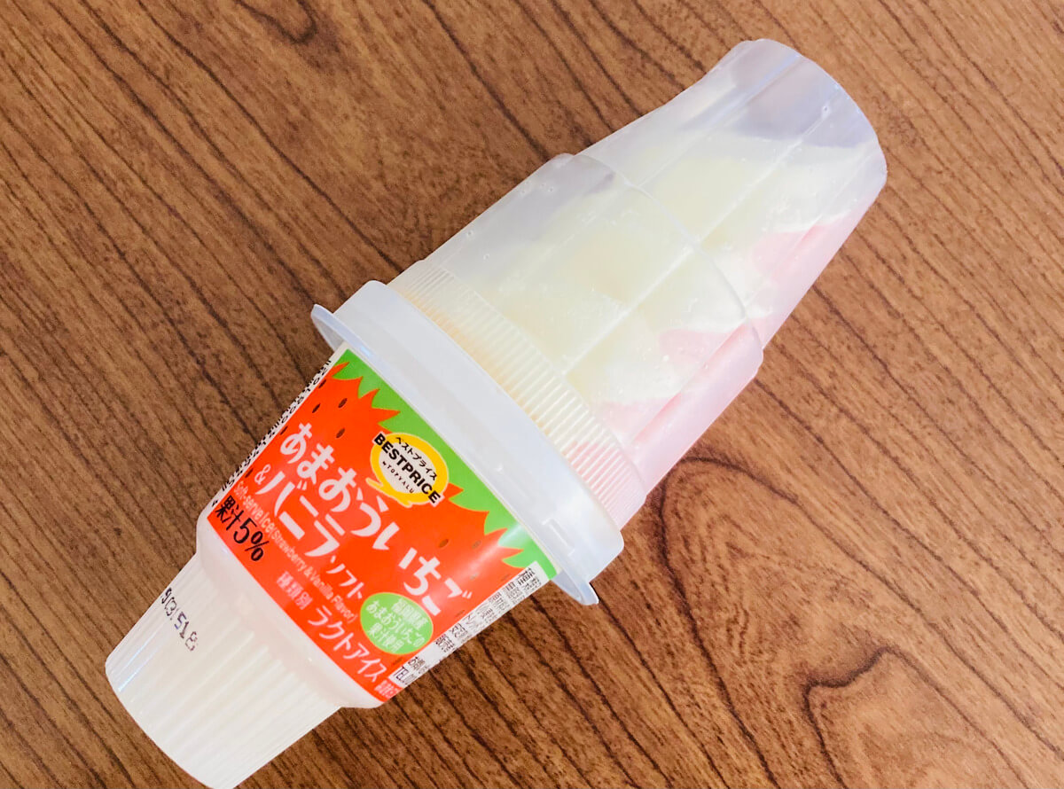 トップバリュ「あまおういちご＆バニラソフト」