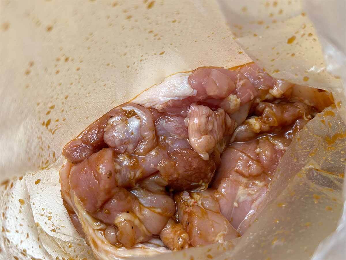 山本ゆりさん「レンジで簡単！旨辛油淋鶏風」