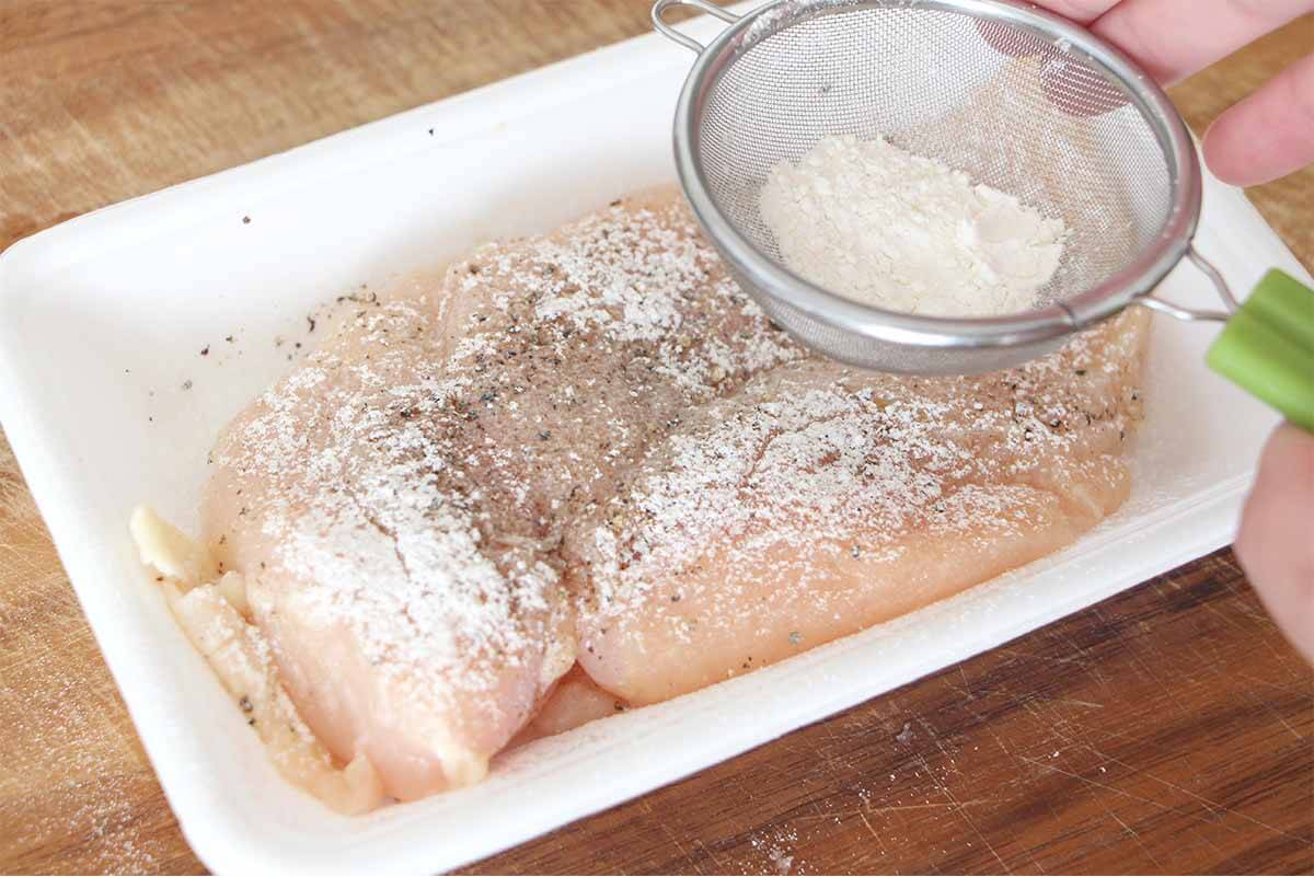 栗原はるみさん「チキンのレモンバターソテー」