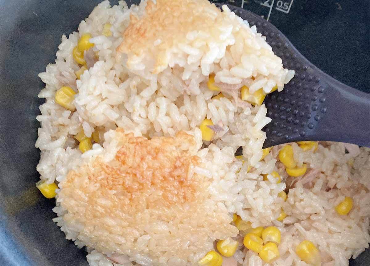 山本ゆりさん「たっぷりコーンとツナの炊き込みご飯」
