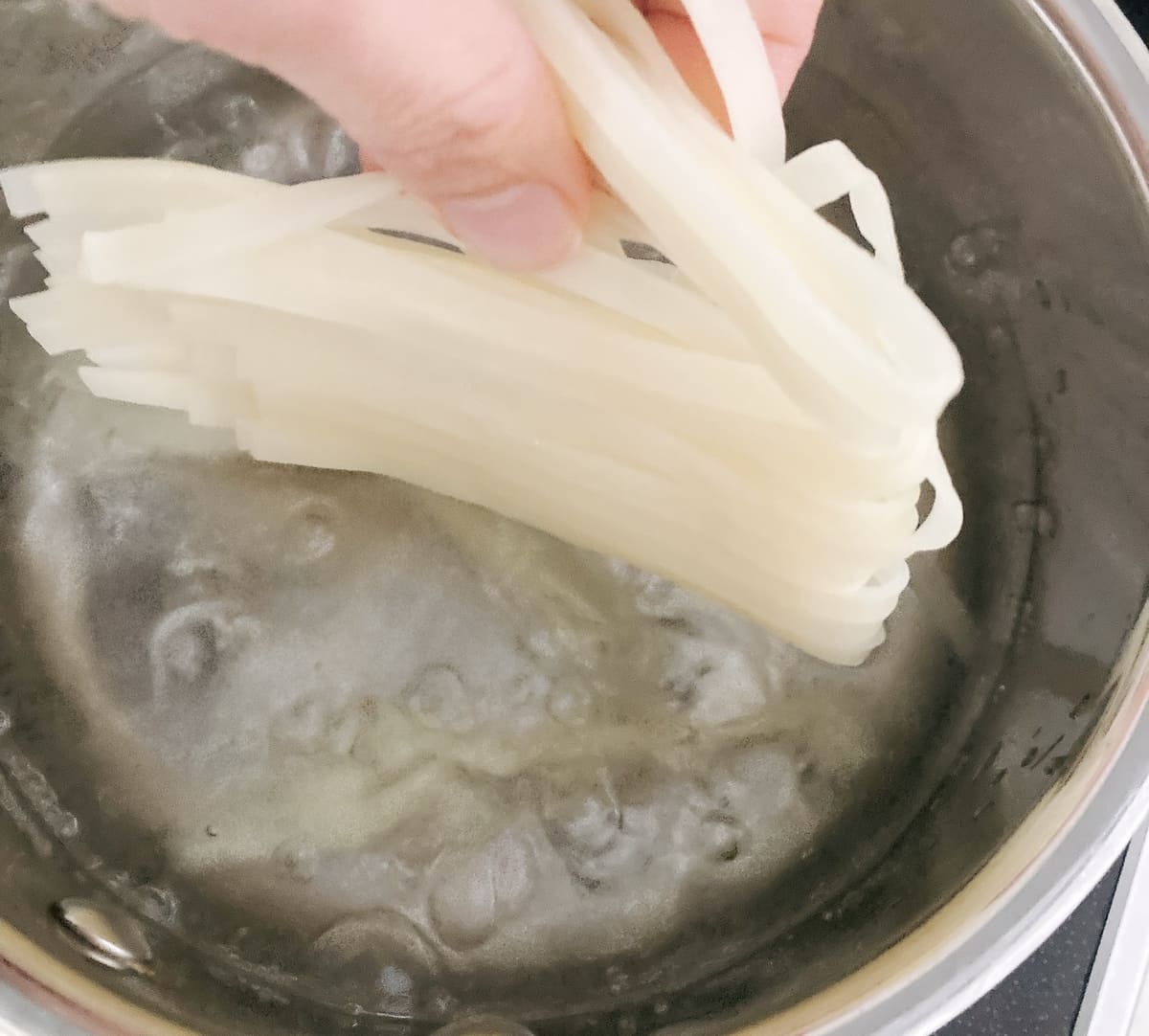 無印良品「盛岡温麺 牛だしスープ」