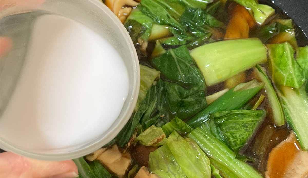 栗原はるみさん「干ししいたけと鶏肉の煮込み」