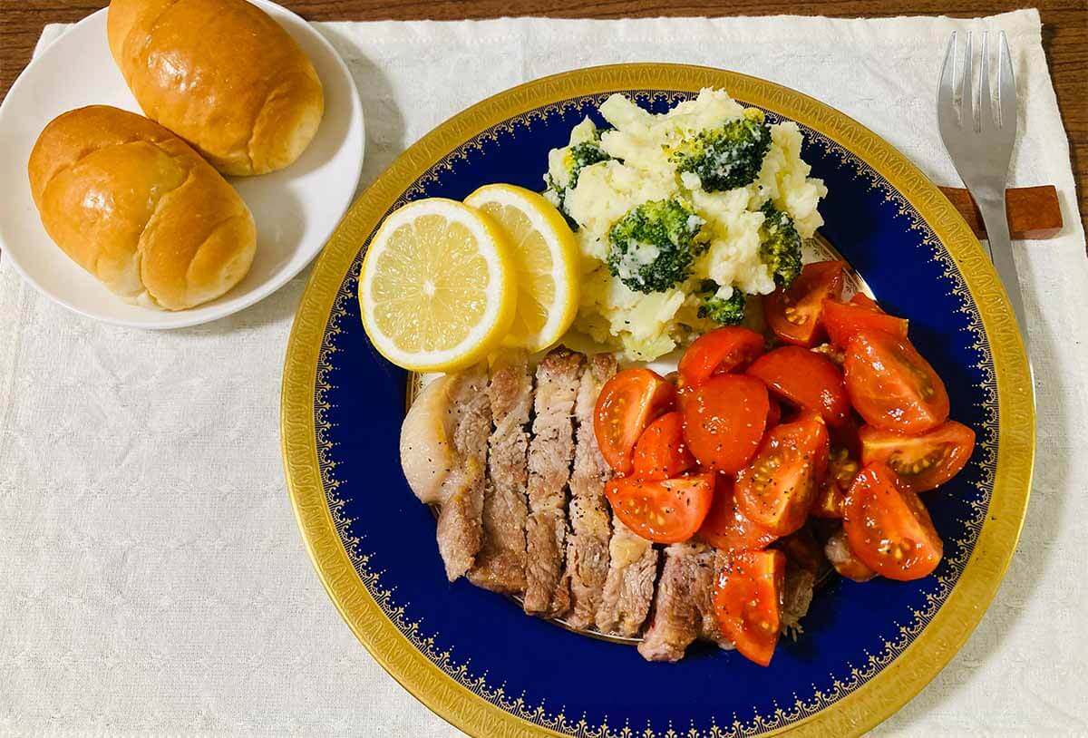 栗原はるみさんレシピ「塩豚のソテー マッシュポテト添え」