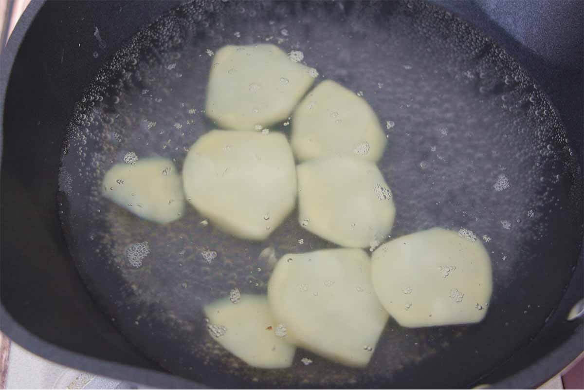 栗原はるみさん「チキンのレモンバターソテー」