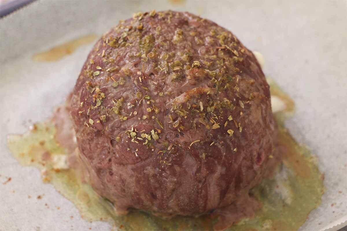 タサン志麻さん「牛肉のカマンベールチーズ包み」