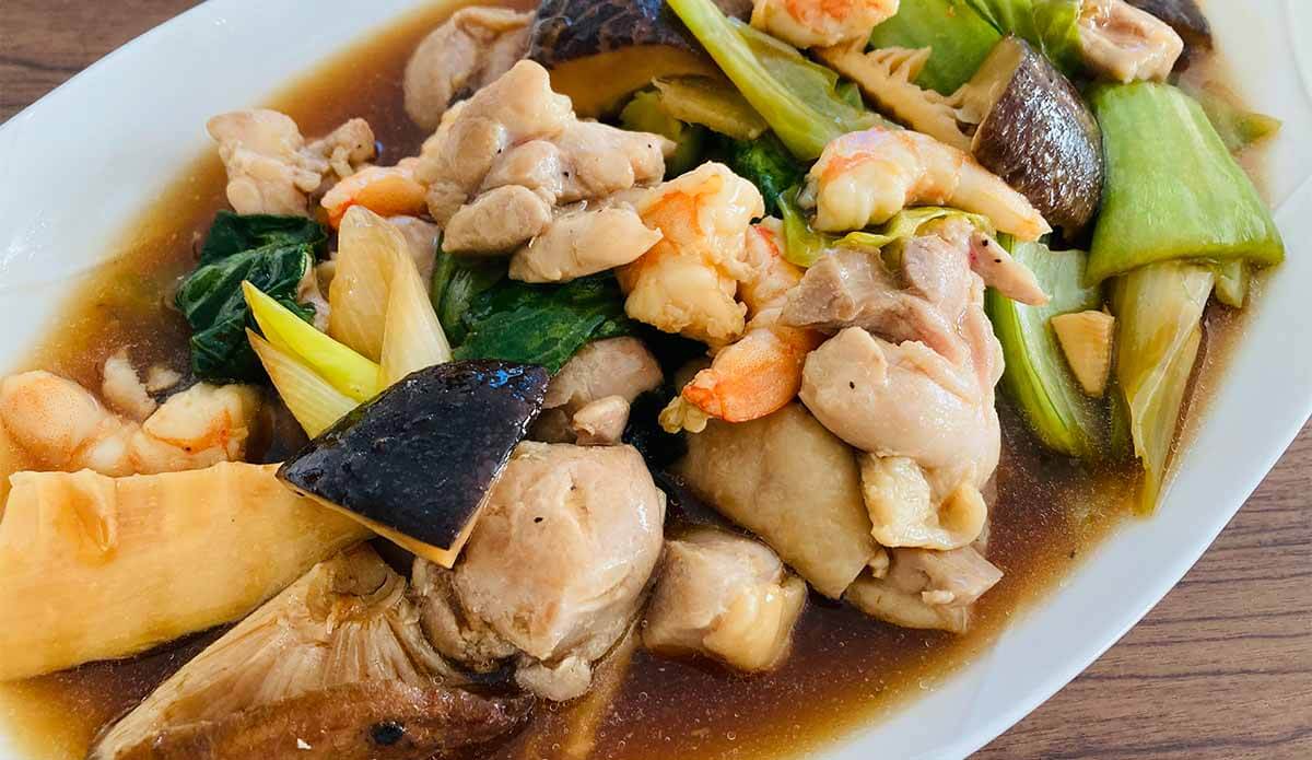 栗原はるみさん「干ししいたけと鶏肉の煮込み」