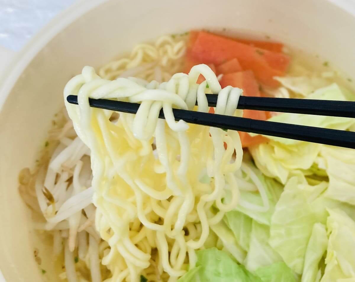 3COINS「ザル付きビストロヌードル」