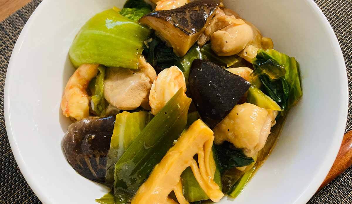 栗原はるみさん「干ししいたけと鶏肉の煮込み」